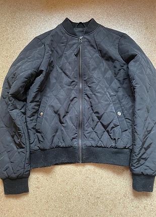 Стеганная  курточка  бомпер