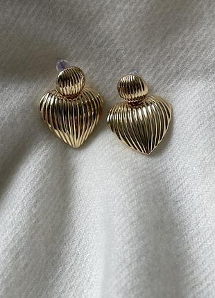 Середки у формі серця