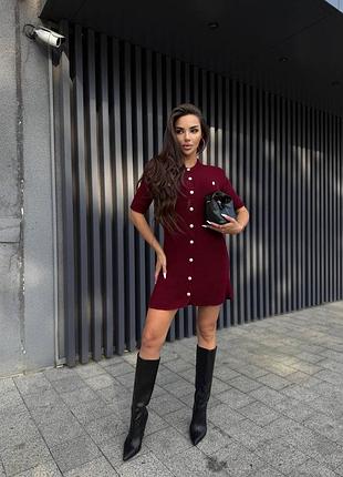 Сукня коротка міні на ґудзиках з коротким рукавом