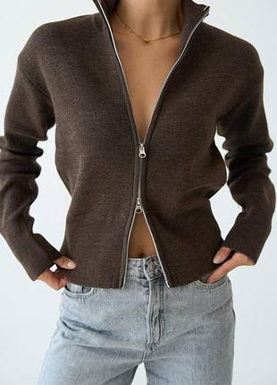Свитер женский коричневый осенний весенний зимний