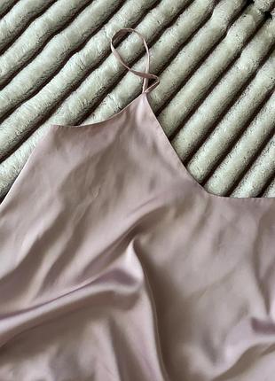 Ніжна гарна майка , атласного стилю, яка виглядає дорого та стильно! m-l