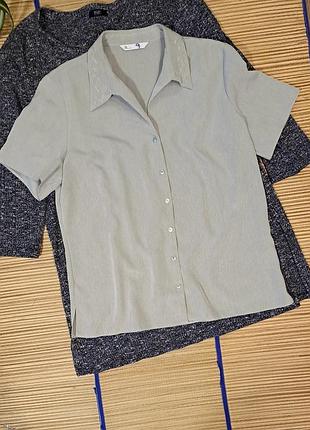 Блуза женская нежной еле зеленоватой расцветки bhs l