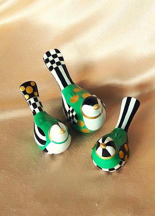 Новогодний подарок. статуэтки из бетона. три птицы. стиль маккензы чайлдс