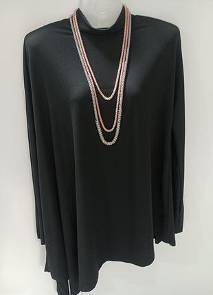 Блуза удлинена.
черный цвет