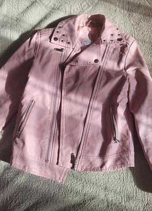 Косуха на подростка,размер s.у красивого состояния.