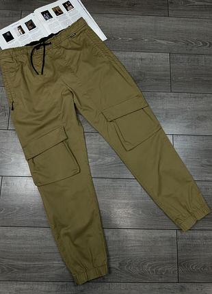 Круті оригінальні карго штани calvin klein з нових колекцій