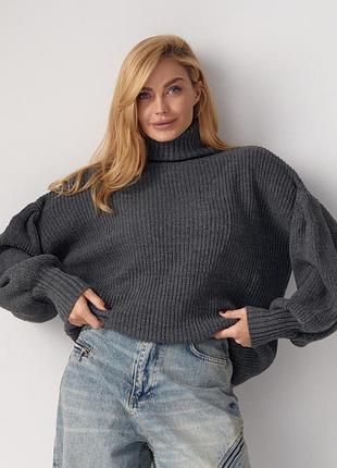 Жіночий в'язаний светр з рукавами-ліхтариками