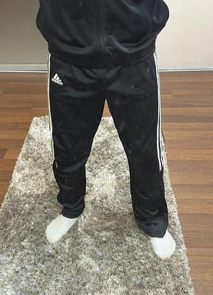 Костюм від adidas