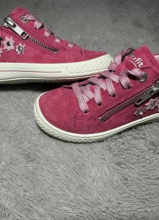 Рожеві снікерси  на шнурівці superfit