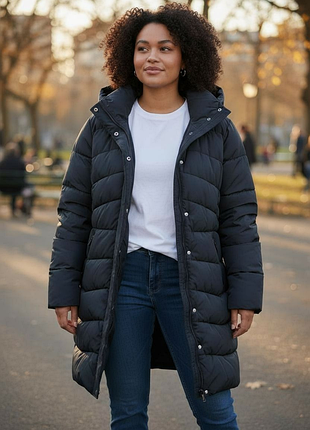 Женское стеганое пальто большого размера с капюшоном
