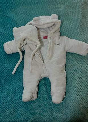 Пакет з дитячими речами (чоловічки, бодіки,шапочки,нові з біркою костюмчик,комбензон,  а ін), більше фото дам в особисте, розмір з 56-74