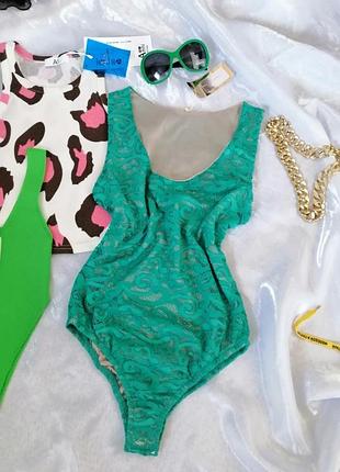 Кружевной боди на подкладке телесного цвета трикотаж стрейч гипюр