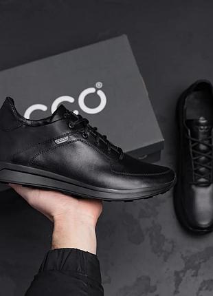 Чоловічі шкіряні чорні кросівки ессо-series