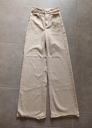 Стильные широкие брюки