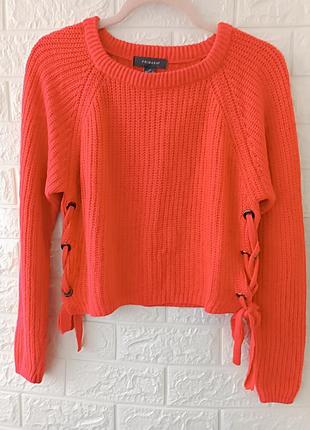 Гарний жіночий светр