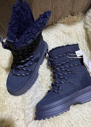 Новые модные замшевые осенне- зимние ботинки на девочку 32 р zara