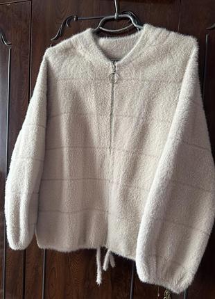 Ангорова шубка жіноча