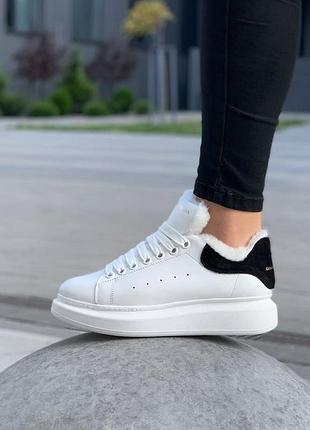 Зимові жіночі кросівки