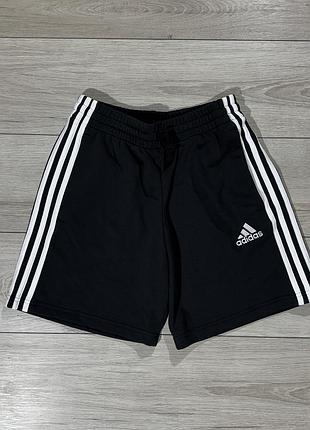 Нові чорні котонові шорти адідас adidas essentials french terry 3-stripes, s, оригінал
