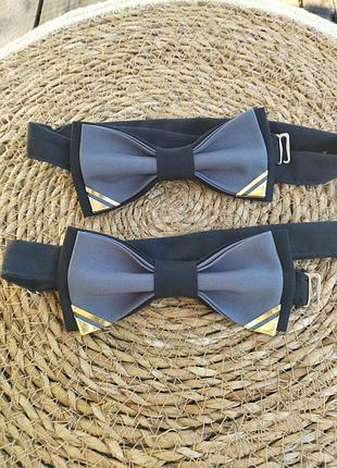 Галстук-бабочка с металлическими уголками серый