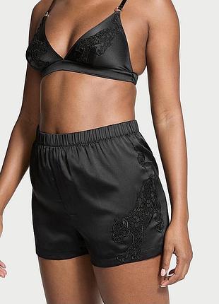 Атласні шортики з ягуаром