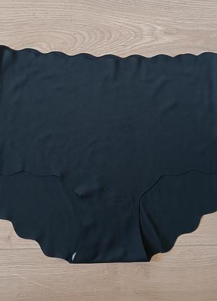 Бесшовные черные трусики invisi