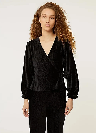 Велюровый топ на запах