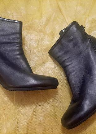 Элегантные женские ботильоны/полусапоги на каблуке