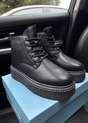 Жіночі шкіряні чорні зимові черевики натуральна шкіра чоботи ботинки застібка