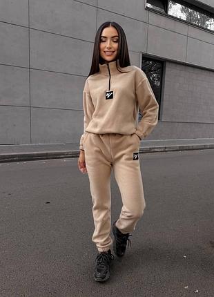 Теплый спортивный костюм