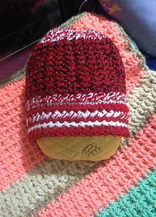 Шапка. оригинальная гамма цветов, с люрексом... лёгкая, мягкая, удобная... без подклада