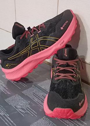 Кроссовки asics gel trabuco.