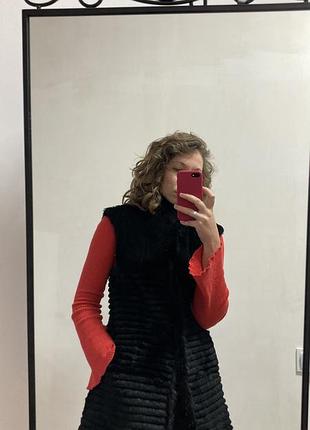 Хутряна жилетка жіноча