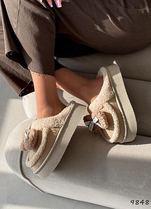 Капці жіночі