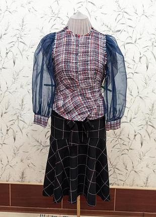 Вязаный приталенный топ с пышными полупрозрачными рукавами
✂️zara
📍размер eur s, Ausa s, mex 26 (по факту xs)