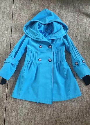 Пальто жіноче блакитного кольору
