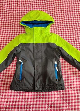 Курточка на 4 роки