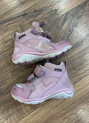 Демісезонні черевички superfit розмір 22