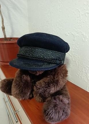 Кепка капитанка, размер 59, шикарное состояние, состав 92% шерсть 8% другие нити, подкладка 100% вискоза.