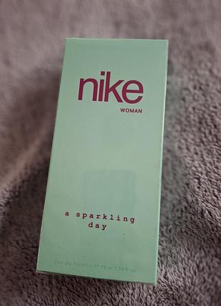 Nike sparkling day 75 ml новый