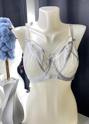 Бюстгальтер на кісточках