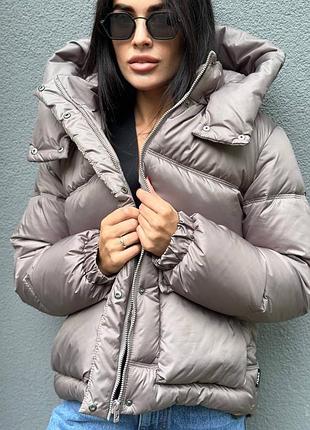 Куртка пуховик зима з капюшоном на блискавці та кнопках коротка