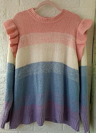 Красивый женский свитер большого размера