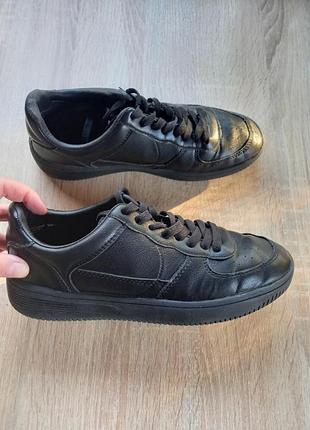 Кросівки 40 розмір (малометки)