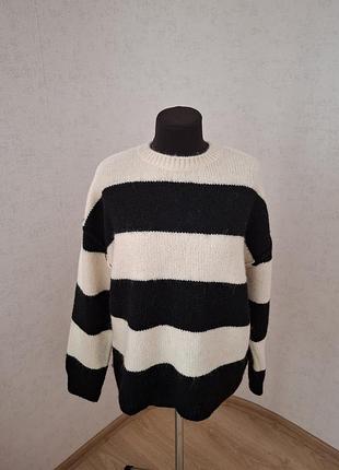 Стильний светр вільного крою c&a