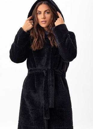 Шуба женская из эко-альпаки теплая утепленная, с капюшоном, средней длины, зимняя черная