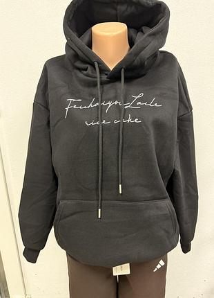 Теплое худи на плюше черного цвета,единый размер