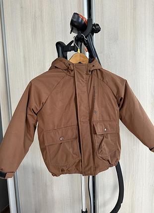 Осіння курточка на хлопчика 122см