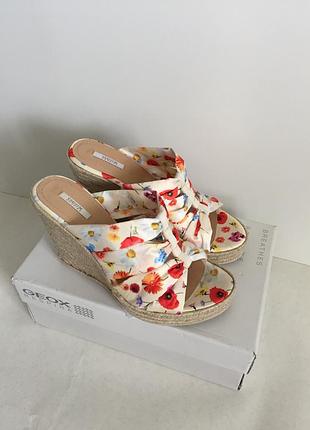 Шльопанці жіночі geox