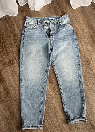 Продам джинси mom